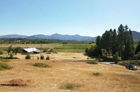 2.4 Acres of Residential Land for Sale in Grants Pass, Oregon