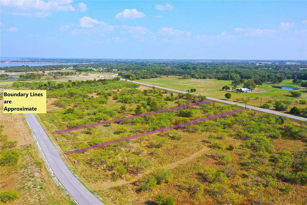 1.6 Acres of Residential Land for Sale in Corsicana, Texas
