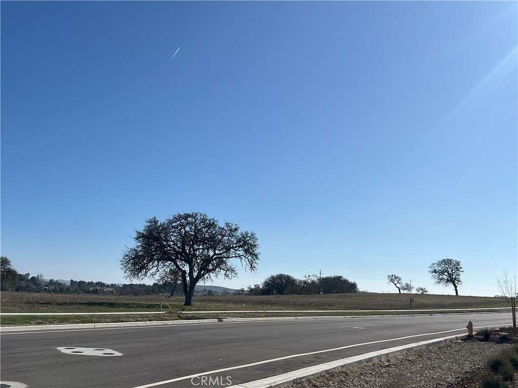 3.46 Acres of Commercial Land for Sale in Paso Robles, California