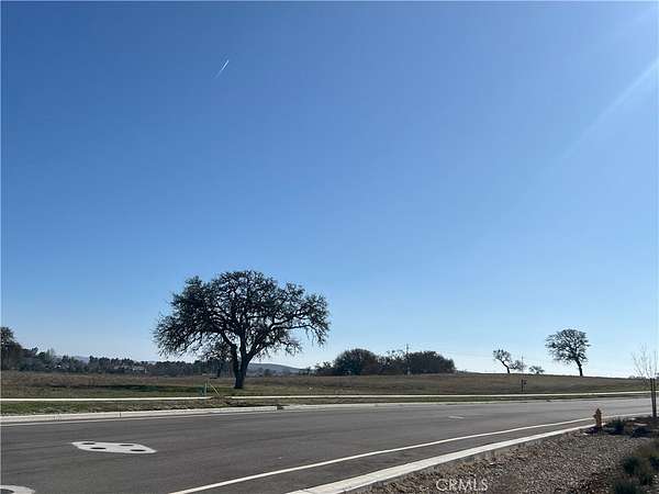 4.72 Acres of Commercial Land for Sale in Paso Robles, California