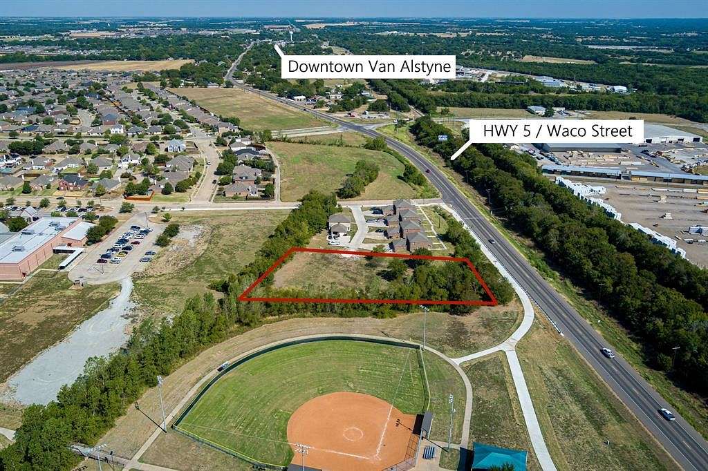 1.3 Acres of Commercial Land for Sale in Van Alstyne, Texas