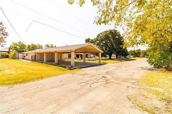 4.9 Acres of Improved Mixed-Use Land for Sale in Bryan, Texas