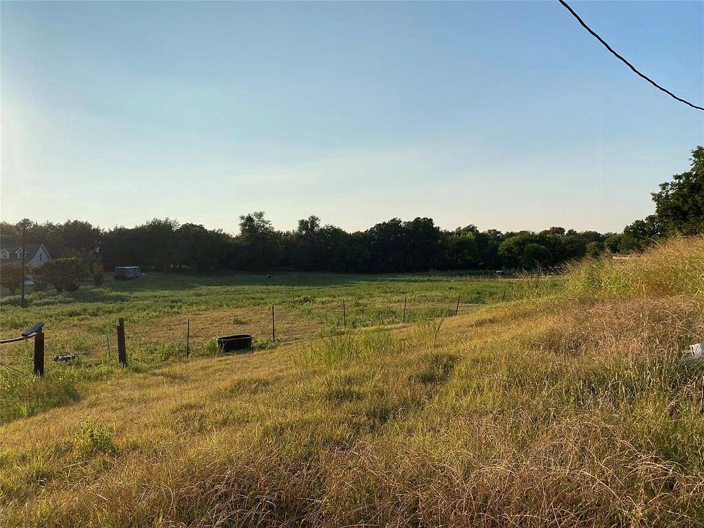 14.8 Acres of Land for Sale in Lone Oak, Texas