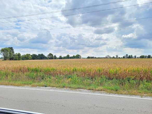 40 Acres of Agricultural Land for Sale in Waterloo, Iowa
