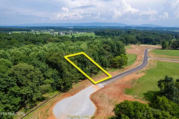 1 Acre of Residential Land for Sale in Greenback, Tennessee