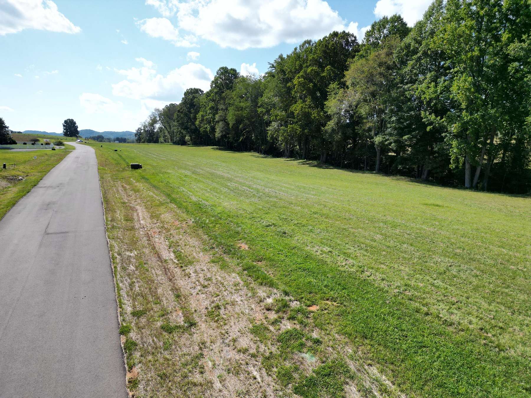 1.01 Acres of Residential Land for Sale in Abingdon, Virginia