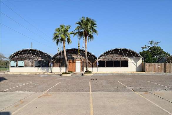 2 Acres of Improved Commercial Land for Sale in Corpus Christi, Texas