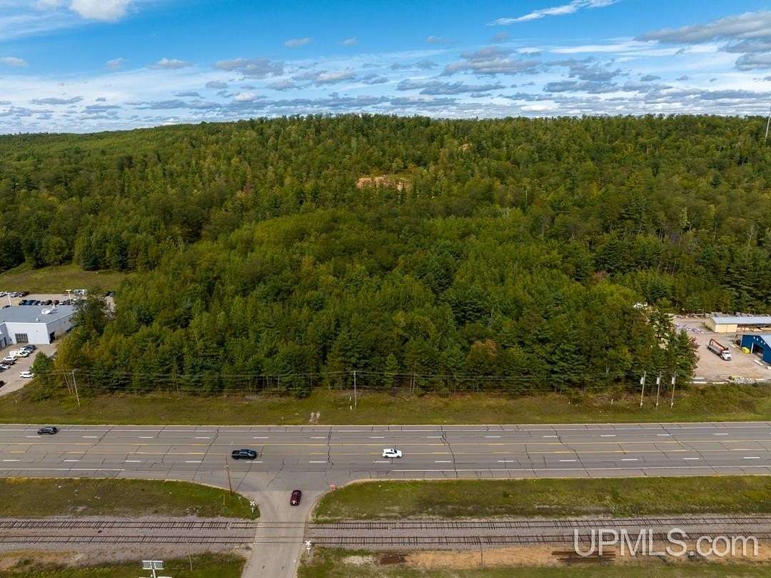 14 Acres of Commercial Land for Sale in Iron Mountain, Michigan