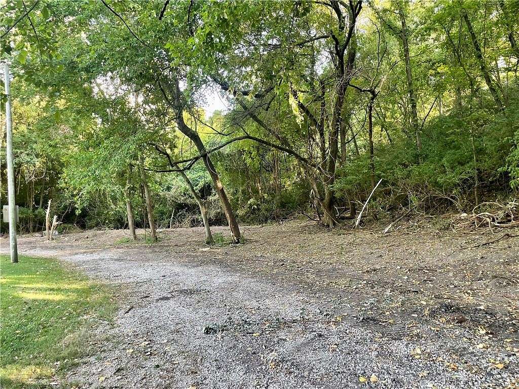 2.4 Acres of Residential Land for Sale in Kansas City, Kansas