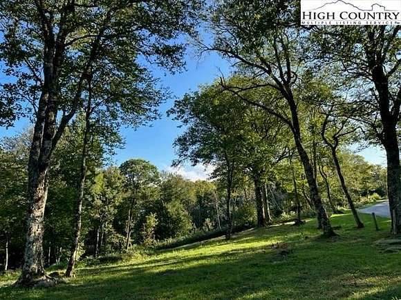 1.1 Acres of Residential Land for Sale in Sugar Mountain, North Carolina