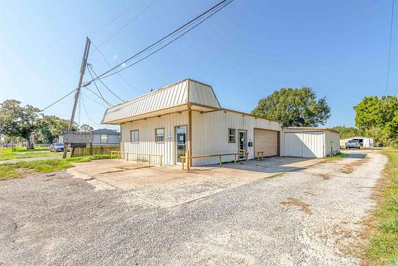 3 Acres of Commercial Land for Sale in Houma, Louisiana