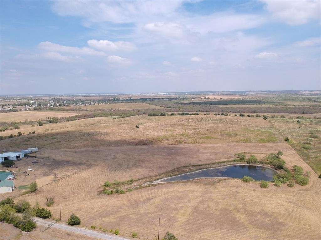 50 Acres of Improved Agricultural Land for Sale in Venus, Texas