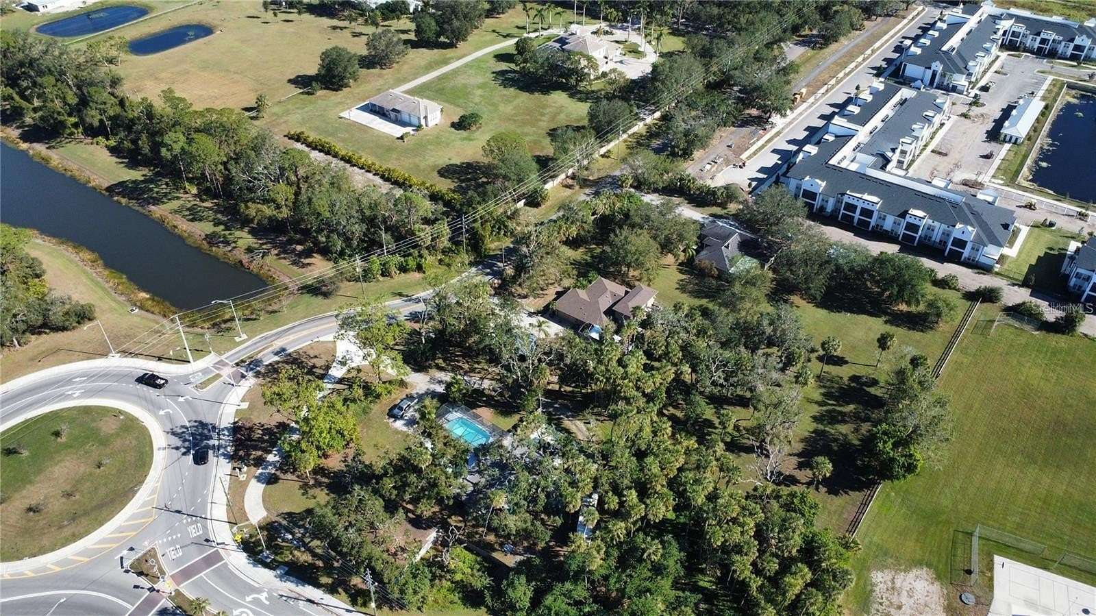 1 Acre of Land for Sale in Sarasota, Florida