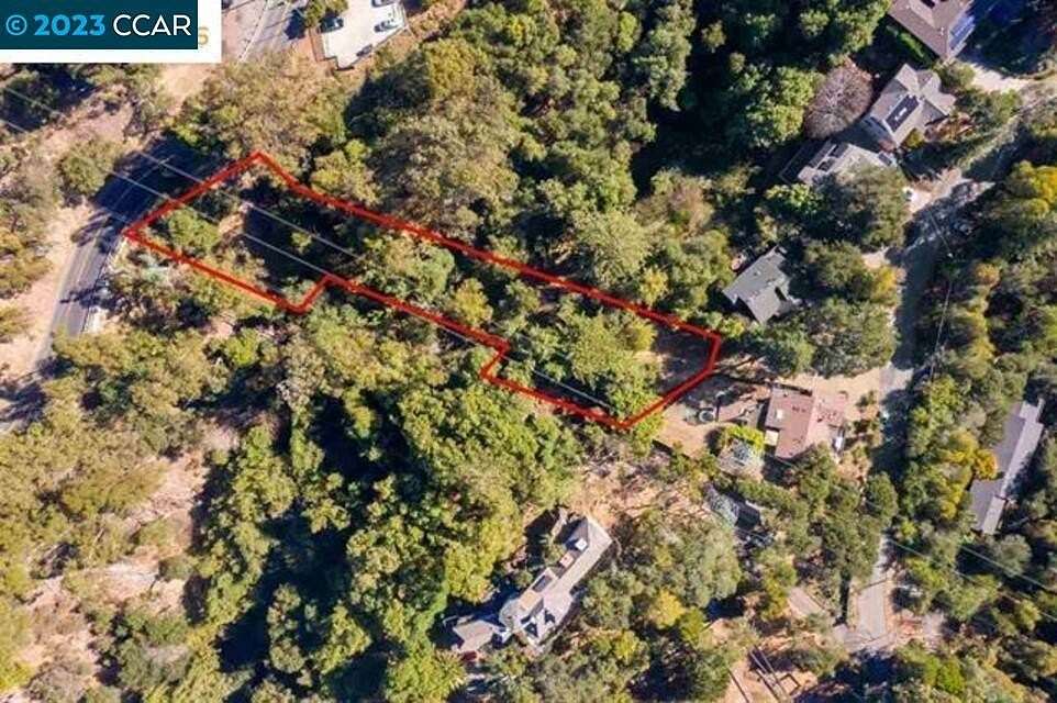 0.675 Acres of Land for Sale in Oakland, California