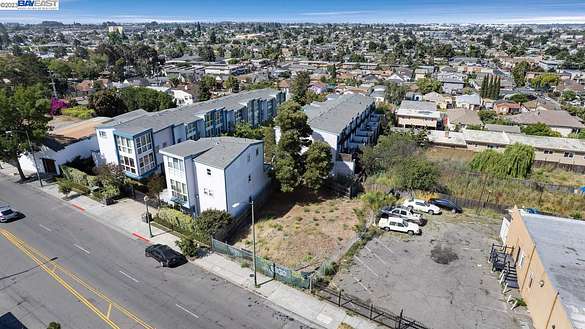 0.085 Acres of Commercial Land for Sale in Oakland, California