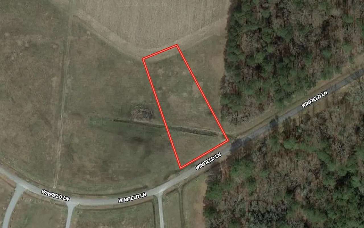 1.3 Acres of Mixed-Use Land for Sale in Pinetown, North Carolina