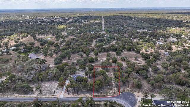 1 Acre of Residential Land for Sale in La Vernia, Texas