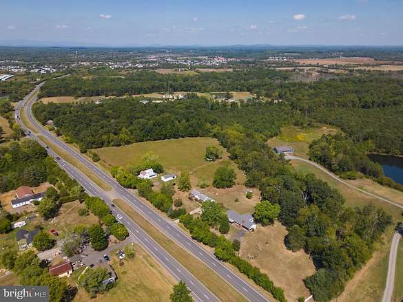 1.1 Acres of Mixed-Use Land for Sale in Bealeton, Virginia