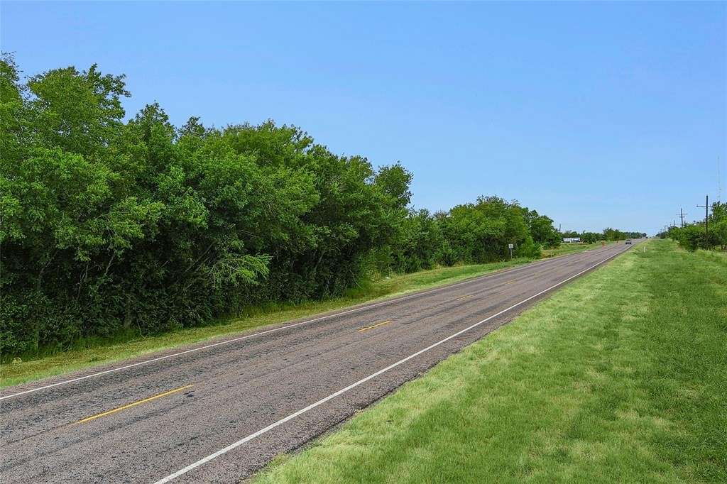 10.1 Acres of Agricultural Land for Sale in Greenville, Texas