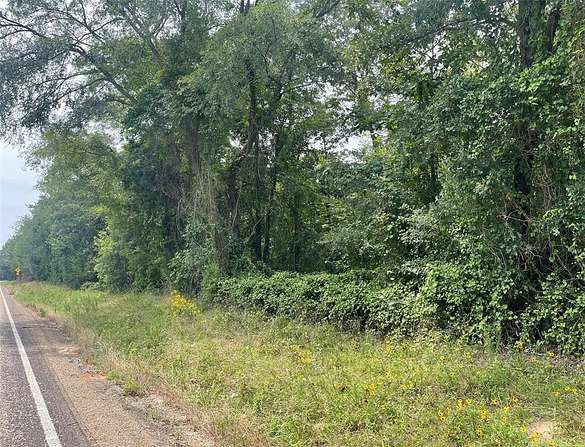 1.375 Acres of Residential Land for Sale in Pittsburg, Texas