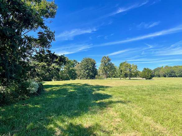 1.1 Acres of Residential Land for Sale in Russell Springs, Kentucky
