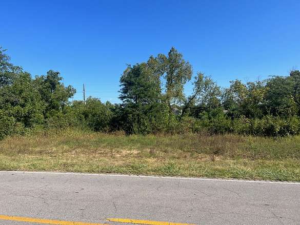 0.75 Acres of Commercial Land for Sale in Burgin, Kentucky