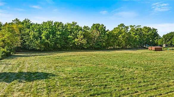 7 Acres of Residential Land for Sale in Farmington, Arkansas