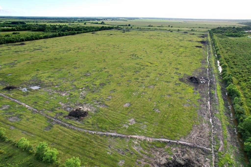 Land for Sale in Anahuac, Texas