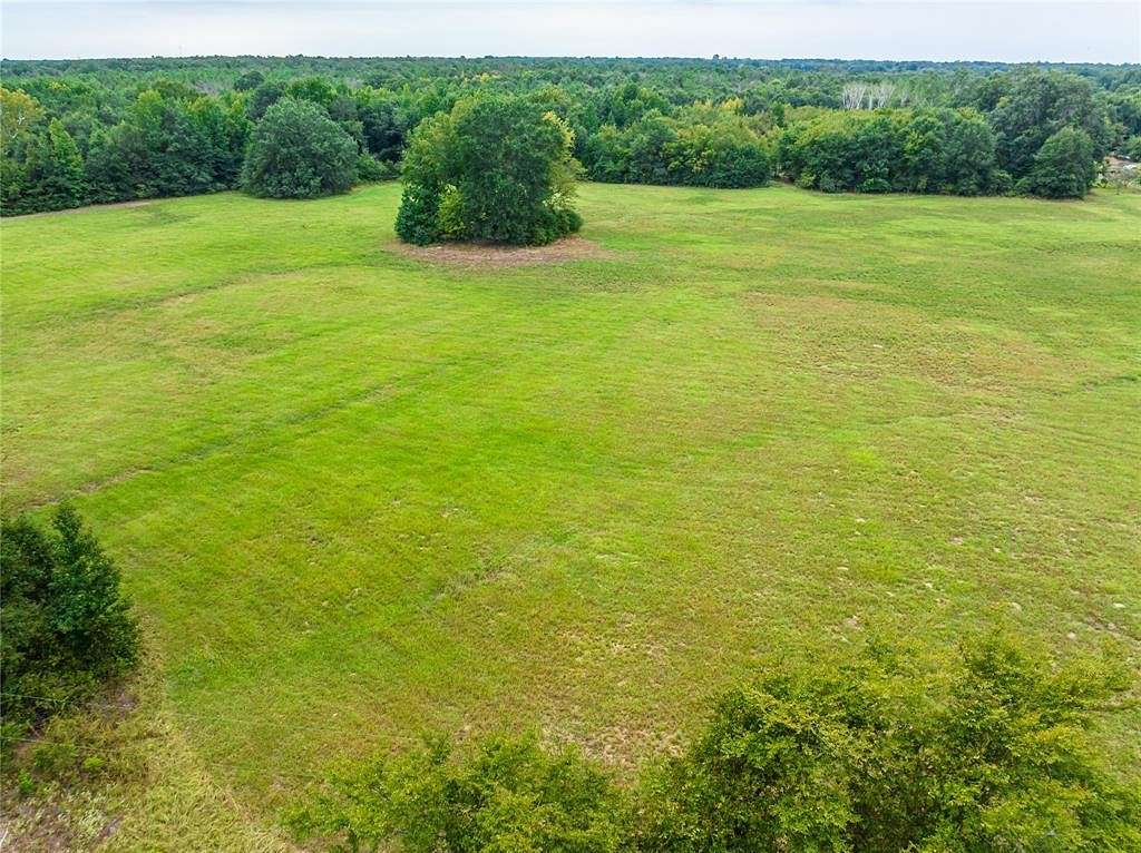 13.2 Acres of Agricultural Land for Sale in Detroit, Texas