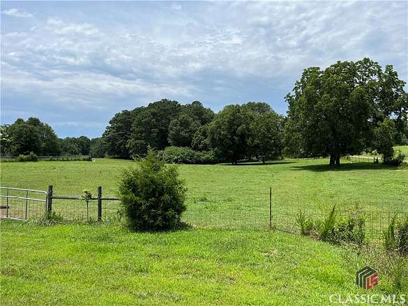18 Acres of Agricultural Land for Sale in Statham, Georgia