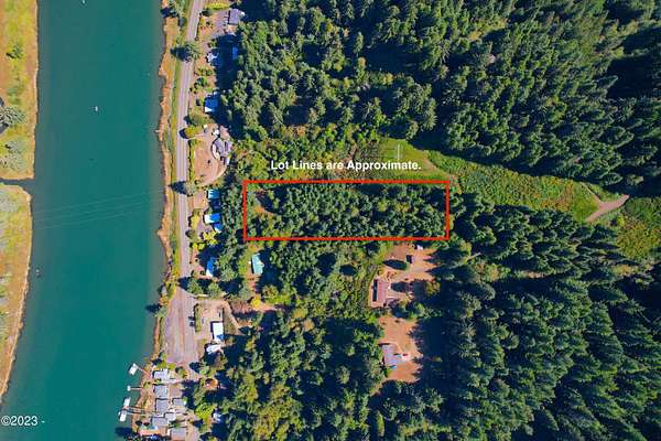 3.1 Acres of Residential Land for Sale in Waldport, Oregon