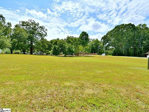 1.4 Acres of Commercial Land for Sale in Clinton, South Carolina
