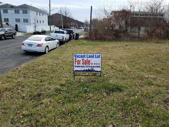 0.12 Acres of Residential Land for Sale in Queens, New York
