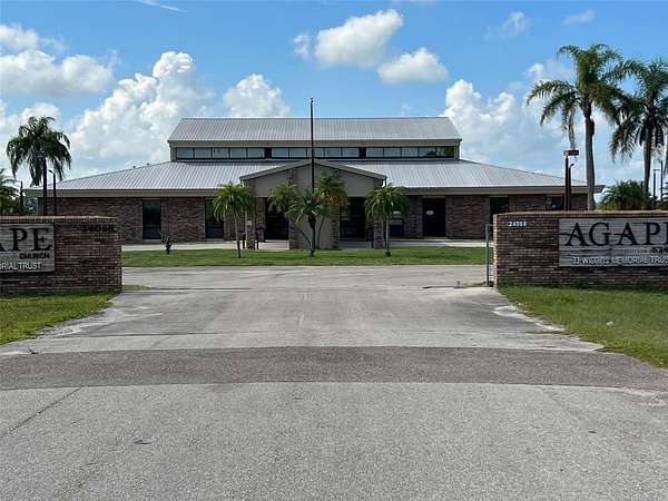 7 Acres of Improved Mixed-Use Land for Sale in Moore Haven, Florida