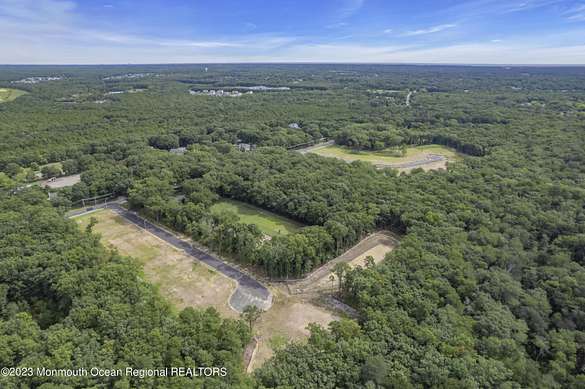 1 Acre of Residential Land for Sale in Howell, New Jersey