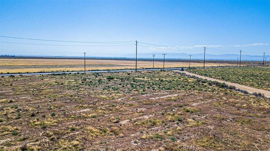 2.2 Acres of Land for Sale in Antelope Acres, California