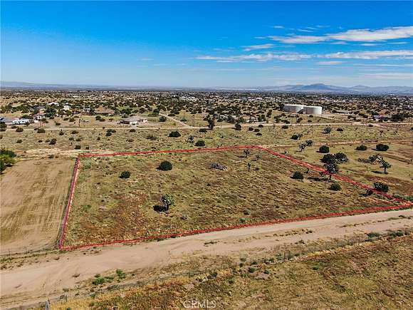 2.274 Acres of Residential Land for Sale in Phelan, California