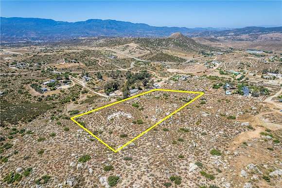 5 Acres of Land for Sale in Hemet, California