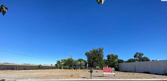 0.5 Acres of Commercial Land for Sale in Kennewick, Washington