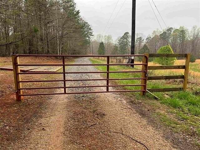 14 Acres of Land for Sale in Oakwood, Georgia