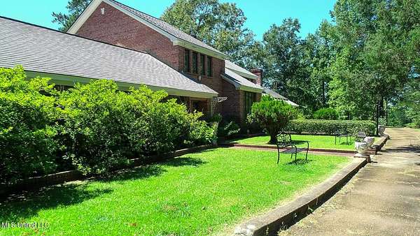 52 Acres of Agricultural Land with Home for Sale in Louisville, Mississippi