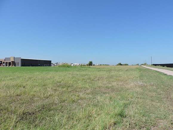 3 Acres of Mixed-Use Land for Sale in Mabank, Texas
