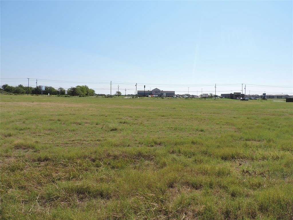 1.5 Acres of Commercial Land for Sale in Mabank, Texas