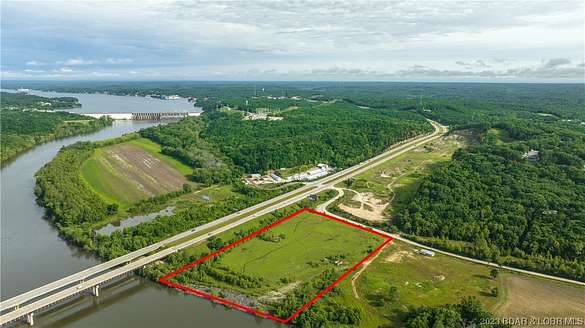 9.1 Acres of Land for Sale in Lake Ozark, Missouri