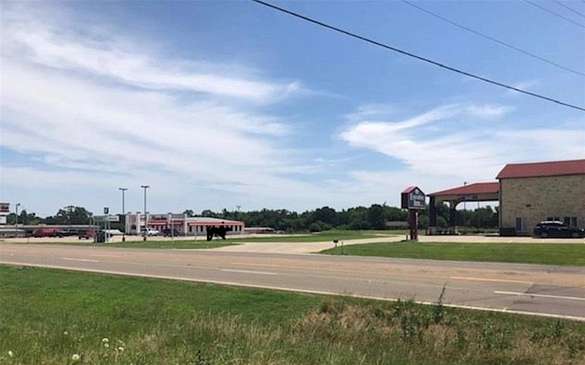 0.598 Acres of Commercial Land for Sale in Pittsburg, Texas