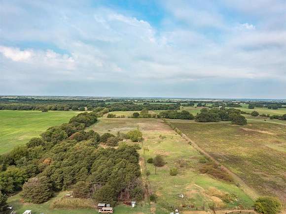 30.34 Acres of Recreational Land & Farm for Sale in Nocona, Texas