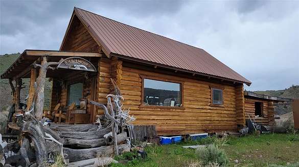 158.85 Acres of Land with Home for Sale in Dillon, Montana