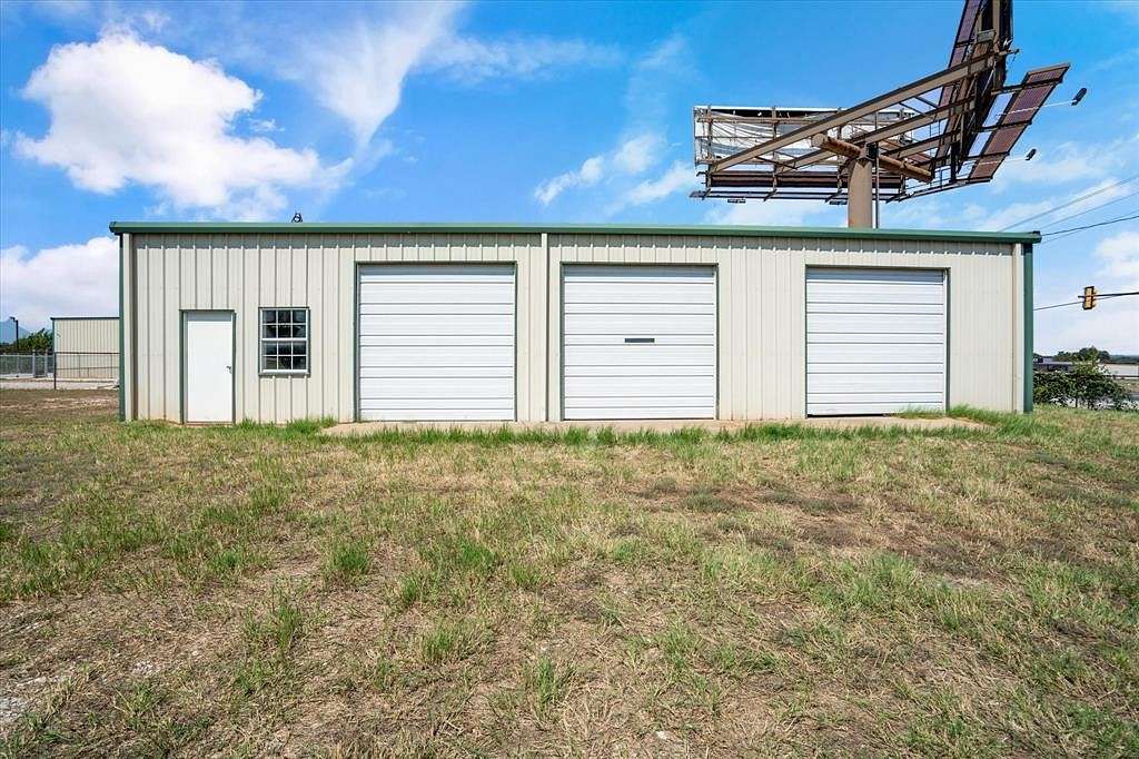 4.5 Acres of Improved Commercial Land for Sale in Granbury, Texas