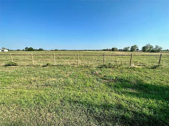 20 Acres of Agricultural Land for Sale in Corsicana, Texas