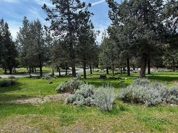 0.57 Acres of Residential Land for Sale in Klamath Falls, Oregon